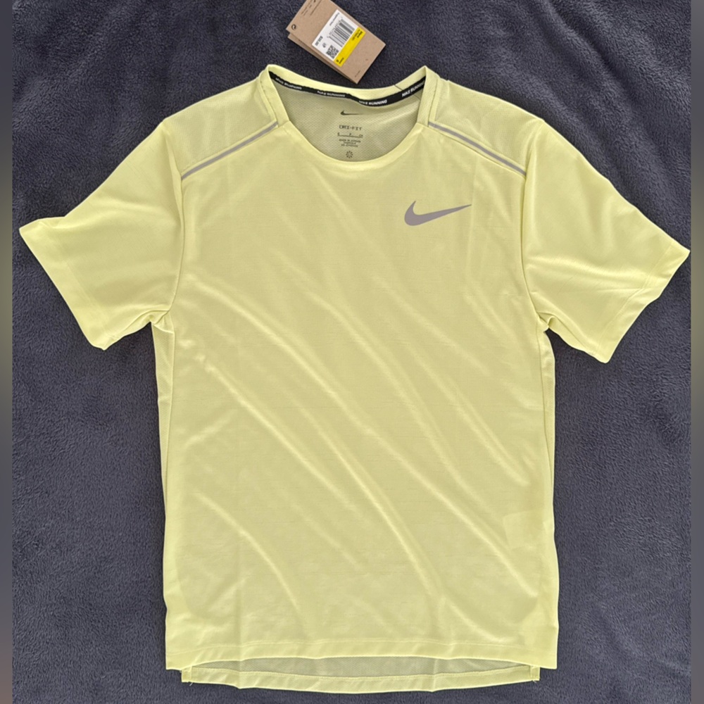 Nike Mens Dri-FIT Yellow Running Shirt size S